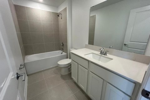 House in Kissimmee, Florida 4 bedrooms, 174.56 sq.m. № 1793948 - photo 16