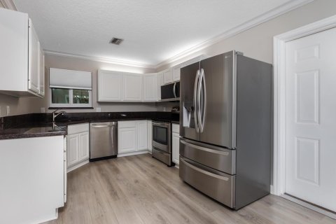 Villa ou maison à vendre à Hobe Sound, Floride: 3 chambres, 168.8 m2 № 2187143 - photo 11
