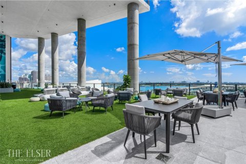 Condo in Miami, Florida, 1 bedroom  № 1973217 - photo 23