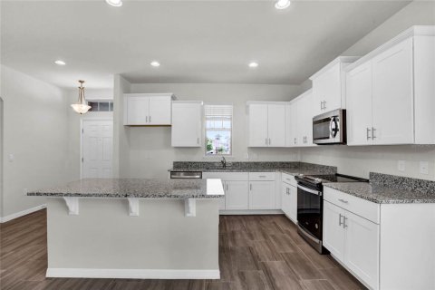 House in Winter Garden, Florida 3 bedrooms, 188.31 sq.m. № 1834722 - photo 5