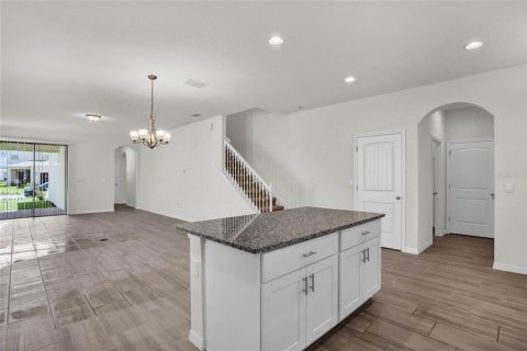 House in Winter Garden, Florida 3 bedrooms, 188.31 sq.m. № 1834722 - photo 6