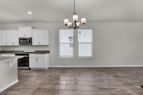 House in Winter Garden, Florida 3 bedrooms, 188.31 sq.m. № 1834722 - photo 8