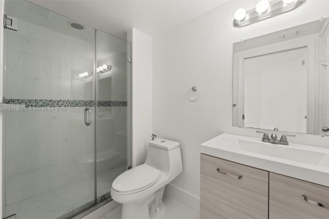 Купить кондоминиум в Дорал, Флорида 2 спальни, 86.03м2, № 1809725 - фото 13