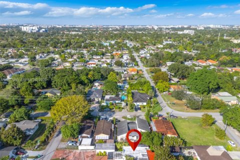 Купить виллу или дом в Майами, Флорида 4 спальни, 144.28м2, № 1995390 - фото 23