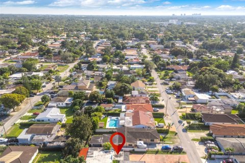 Купить виллу или дом в Майами, Флорида 4 спальни, 144.28м2, № 1995390 - фото 25