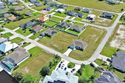 Land in Cape Coral, Florida № 2158448 - photo 19