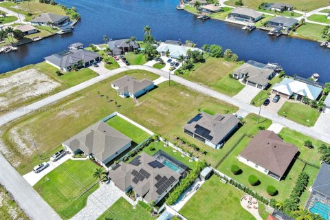 Land in Cape Coral, Florida № 2158448 - photo 25