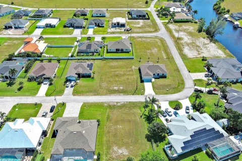 Land in Cape Coral, Florida № 2158448 - photo 16