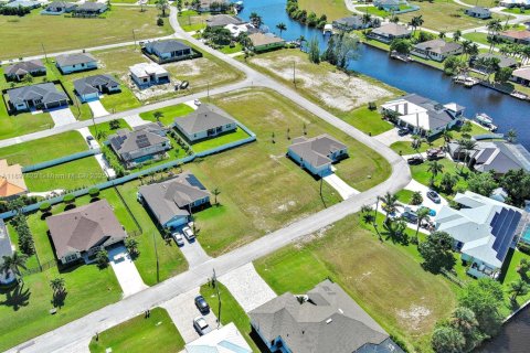 Land in Cape Coral, Florida № 2158448 - photo 15