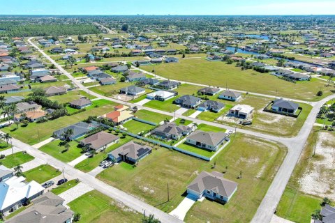 Land in Cape Coral, Florida № 2158448 - photo 18