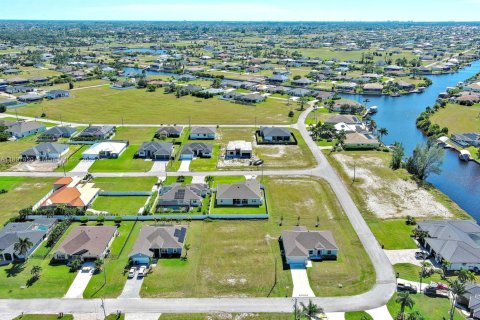 Land in Cape Coral, Florida № 2158448 - photo 17