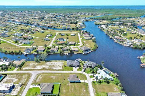 Land in Cape Coral, Florida № 2158448 - photo 21