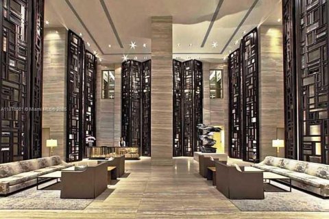 Condo in Bal Harbour, Florida, 2 bedrooms  № 2018712 - photo 17