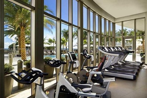 Condo in Bal Harbour, Florida, 2 bedrooms  № 2018712 - photo 14