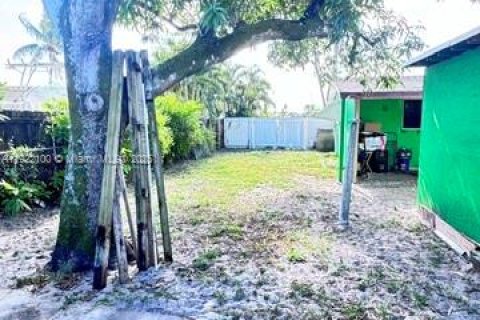 Villa ou maison à vendre à Miami, Floride: 3 chambres, 121.98 m2 № 1976022 - photo 15