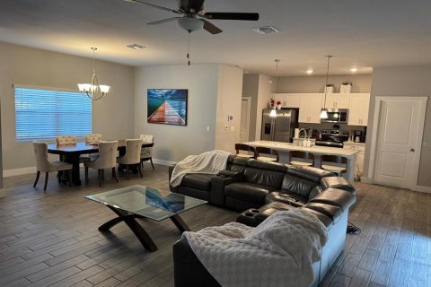 Casa en alquiler en Port Charlotte, Florida, 3 dormitorios, 151.71 m2 № 1649326 - foto 2