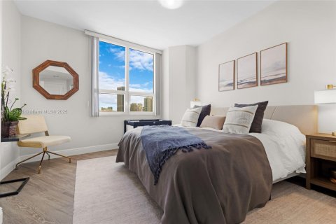 Copropriété à louer à Miami, Floride: 2 chambres, 157.38 m2 № 1976978 - photo 17