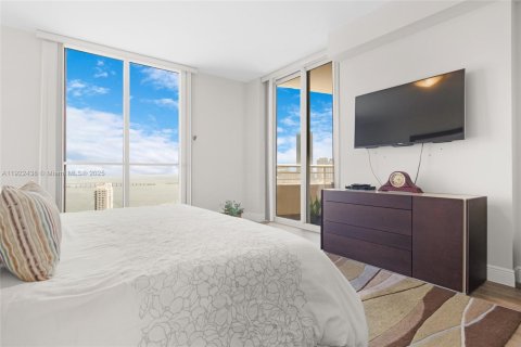 Copropriété à louer à Miami, Floride: 2 chambres, 157.38 m2 № 1976978 - photo 25