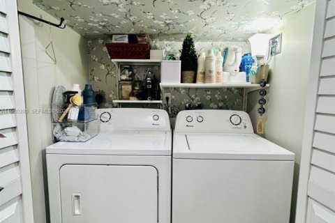 Купить таунхаус в Майами, Флорида 3 спальни, 122.54м2, № 2020160 - фото 10