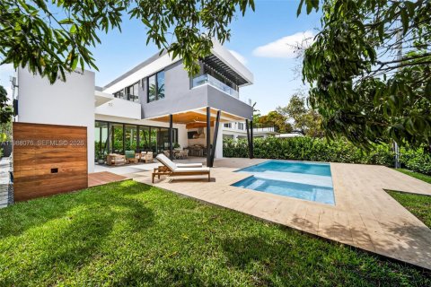 Купить виллу или дом в Майами, Флорида 4 спальни, № 2050930 - фото 18