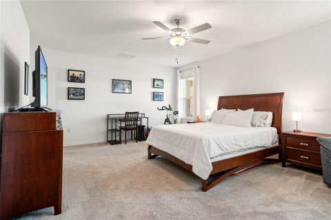 Casa en venta en Land O' Lakes, Florida, 5 dormitorios, 269.04 m2 № 1917695 - foto 20