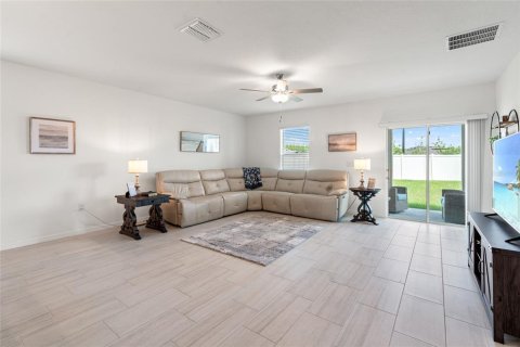 Casa en venta en Land O' Lakes, Florida, 5 dormitorios, 269.04 m2 № 1917695 - foto 15