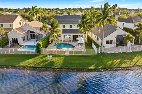 Villa ou maison à vendre à Weston, Floride: 5 chambres, 247.96 m2 № 1953566 - photo 11