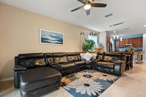 Casa en venta en Orlando, Florida, 4 dormitorios, 238.02 m2 № 1517545 - foto 8