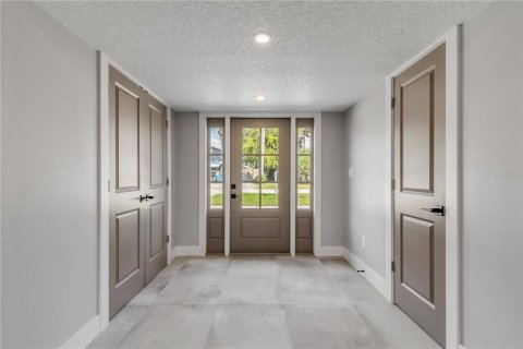 Villa ou maison à vendre à New Smyrna Beach, Floride: 4 chambres, 303.6 m2 № 2306319 - photo 9