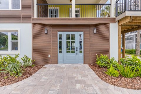 Villa ou maison à vendre à New Smyrna Beach, Floride: 4 chambres, 303.6 m2 № 2306319 - photo 6