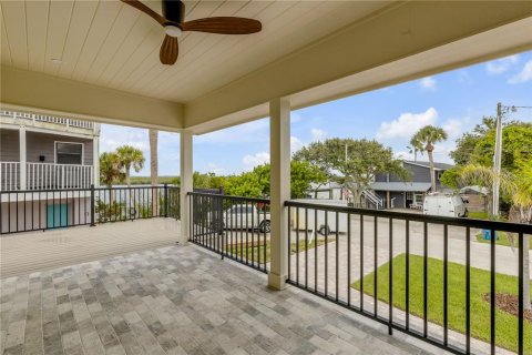 Villa ou maison à vendre à New Smyrna Beach, Floride: 4 chambres, 303.6 m2 № 2306319 - photo 29