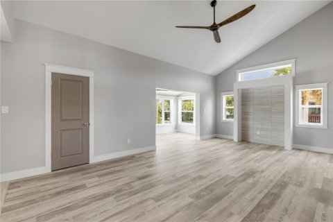Villa ou maison à vendre à New Smyrna Beach, Floride: 4 chambres, 303.6 m2 № 2306319 - photo 23