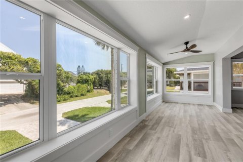 Villa ou maison à vendre à New Smyrna Beach, Floride: 4 chambres, 303.6 m2 № 2306319 - photo 26