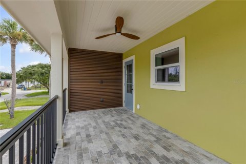 Villa ou maison à vendre à New Smyrna Beach, Floride: 4 chambres, 303.6 m2 № 2306319 - photo 28