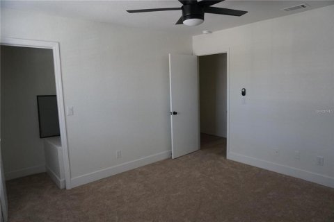 Townhouse in Clearwater, Florida 2 bedrooms, 104.05 sq.m. № 2204659 - photo 17