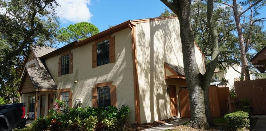 Townhouse in Clearwater, Florida 2 bedrooms, 104.05 sq.m. № 2204659