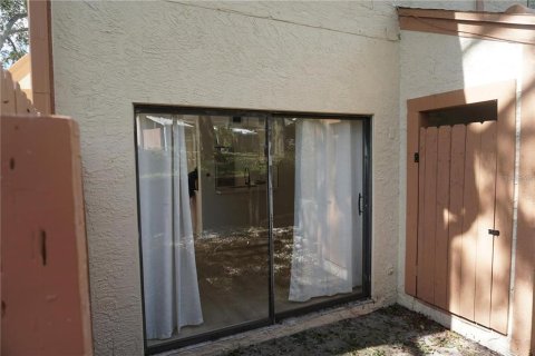Townhouse in Clearwater, Florida 2 bedrooms, 104.05 sq.m. № 2204659 - photo 23