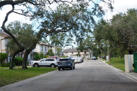 Townhouse in Clearwater, Florida 2 bedrooms, 104.05 sq.m. № 2204659 - photo 28