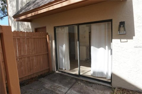 Townhouse in Clearwater, Florida 2 bedrooms, 104.05 sq.m. № 2204659 - photo 22