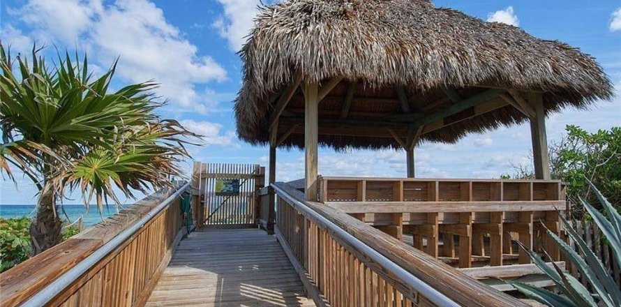 Condo in Jensen Beach, Florida, 2 bedrooms  № 1151533