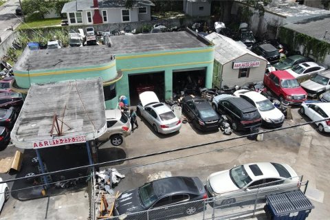 Commercial property in Tampa, Florida 145.39 sq.m. № 789759 - photo 5