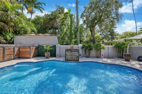 Casa en venta en Miami, Florida, 5 dormitorios, 326.27 m2 № 1841114 - foto 10