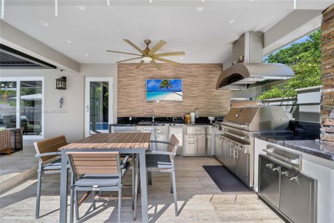 Casa en venta en Miami, Florida, 5 dormitorios, 326.27 m2 № 1841114 - foto 6