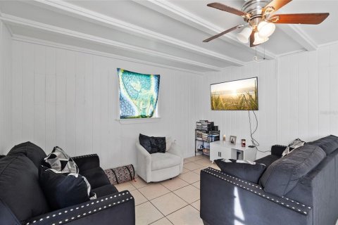Immobilier commercial à vendre à North Port, Floride: 5 chambres, 219.9 m2 № 1409650 - photo 5
