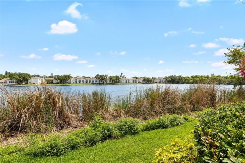 Adosado en venta en Saint Petersburg, Florida, 4 dormitorios, 178.37 m2 № 1548588 - foto 27