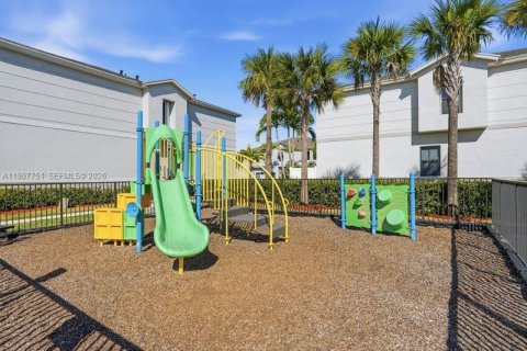 Touwnhouse à louer à Pompano Beach, Floride: 3 chambres, 148.36 m2 № 2023395 - photo 26