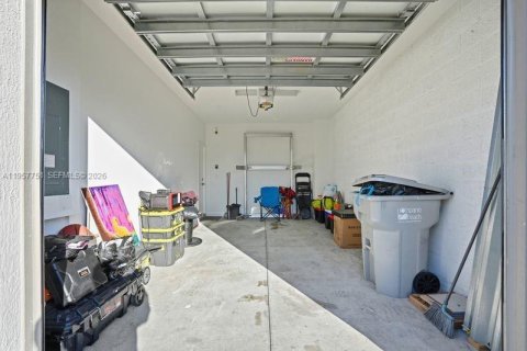 Touwnhouse à louer à Pompano Beach, Floride: 3 chambres, 148.36 m2 № 2023395 - photo 23