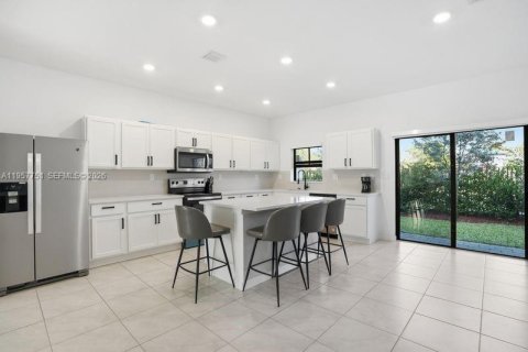 Touwnhouse à louer à Pompano Beach, Floride: 3 chambres, 148.36 m2 № 2023395 - photo 2