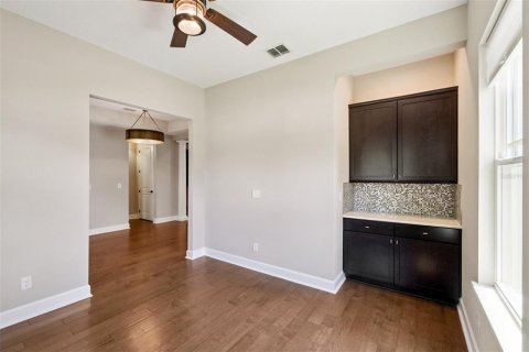 House in Orlando, Florida 4 bedrooms, 297.75 sq.m. № 2150092 - photo 12