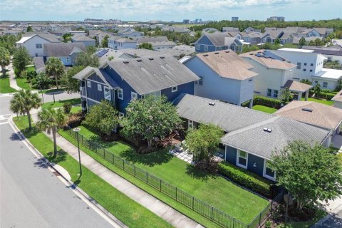 House in Orlando, Florida 4 bedrooms, 297.75 sq.m. № 2150092 - photo 3